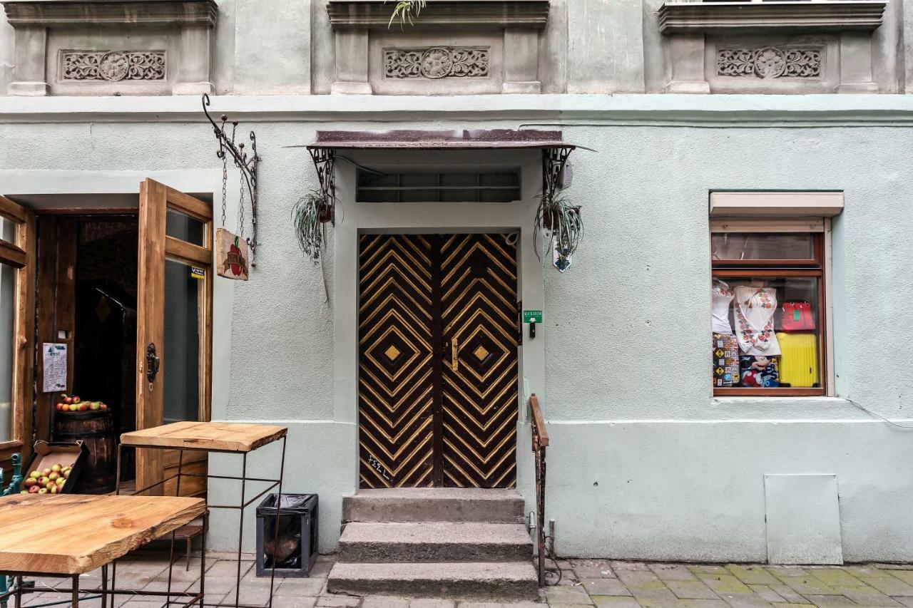 Central Apartments Rynok 利沃夫 外观 照片